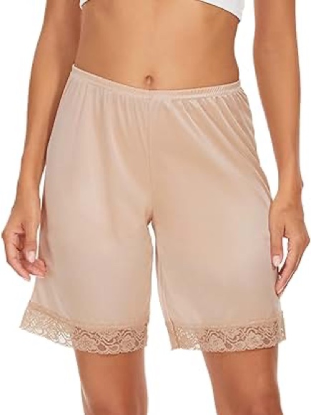 Vanity Fair cream nylon satin lace shorts with lace trim